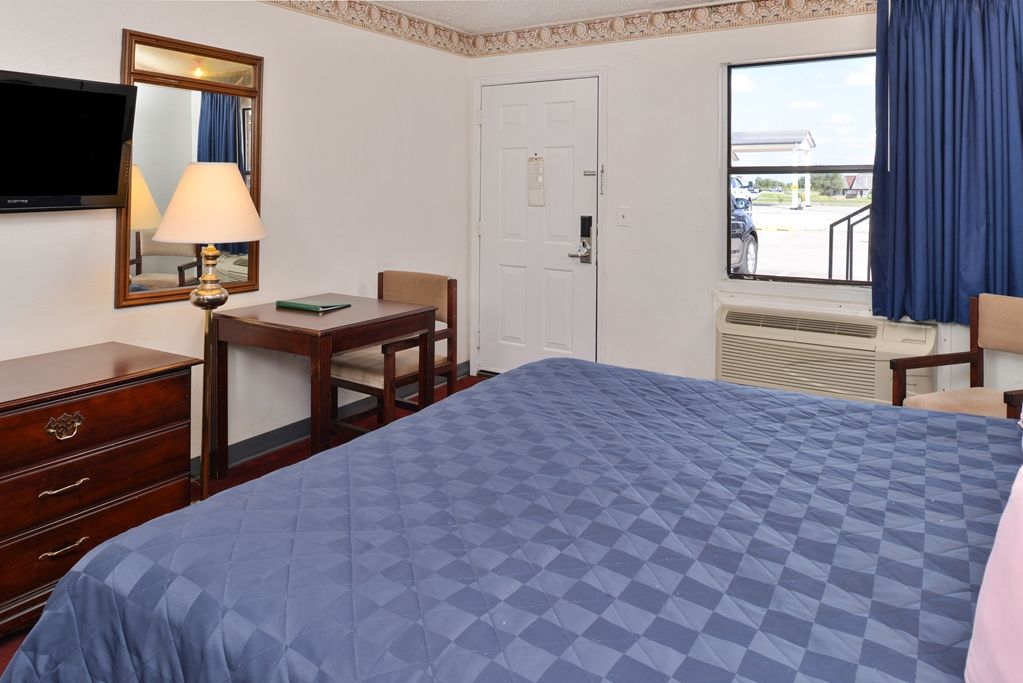 Americas Best Value Inn El Reno Room photo